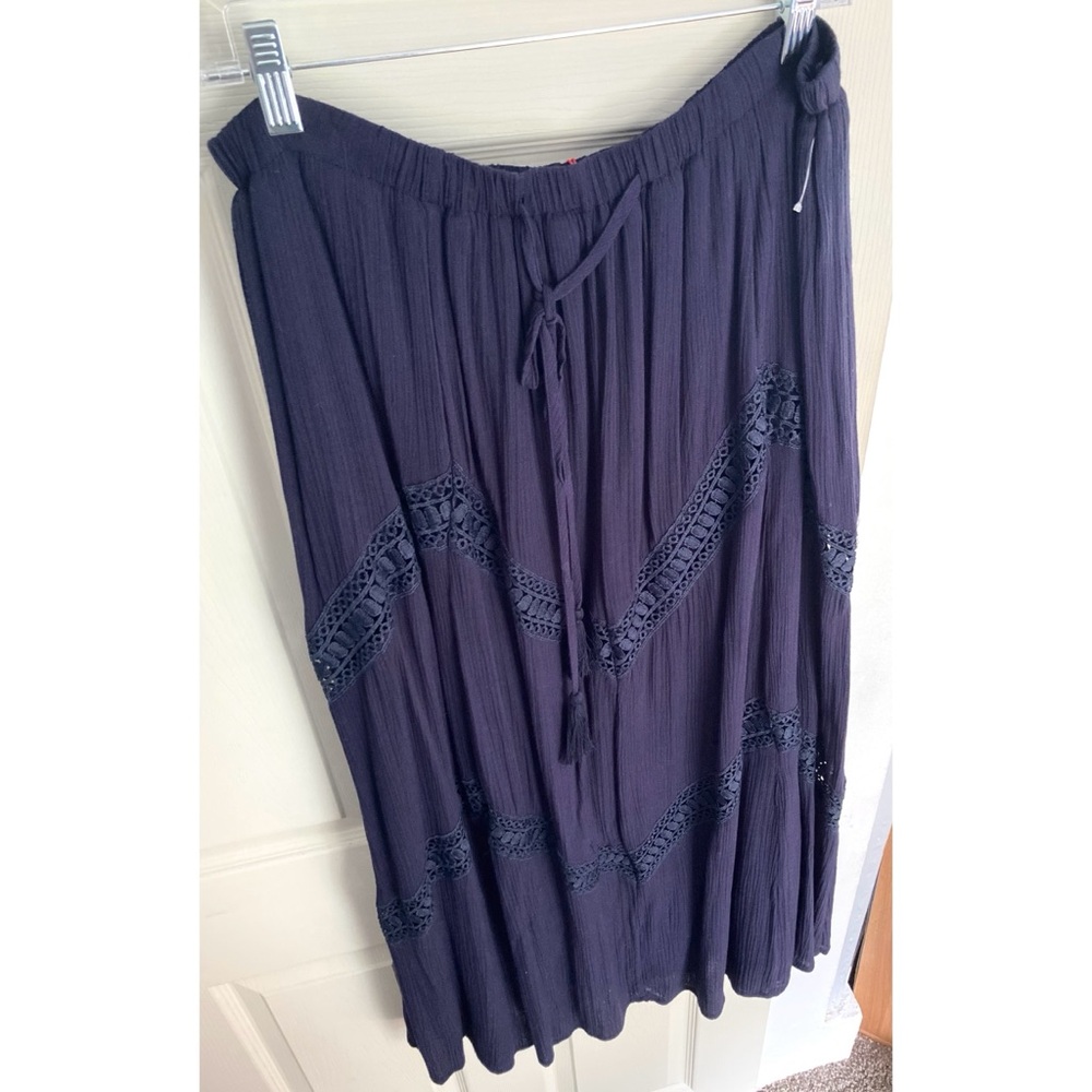 Solitaire Navy Blue Maxi Skirt Crochet & Tassel Details Size XL NEW